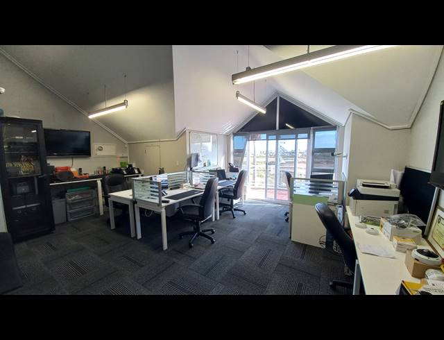 97M² OFFICE TO LET IN CENTURY CITY